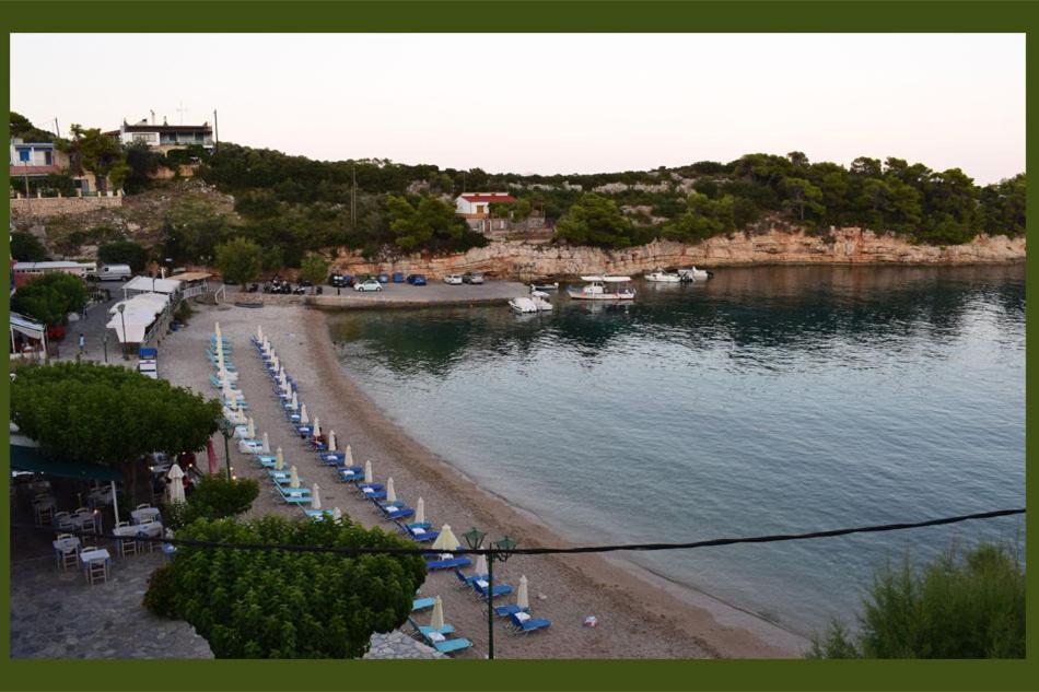 Rooms Apostolis Patitiri Exterior photo