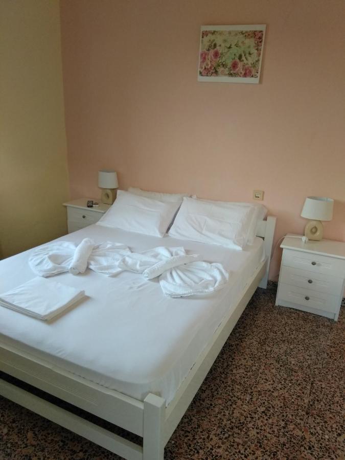 Rooms Apostolis Patitiri Exterior photo