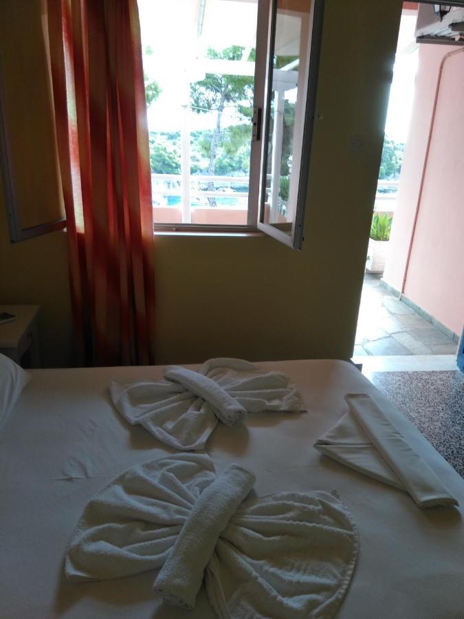 Rooms Apostolis Patitiri Exterior photo