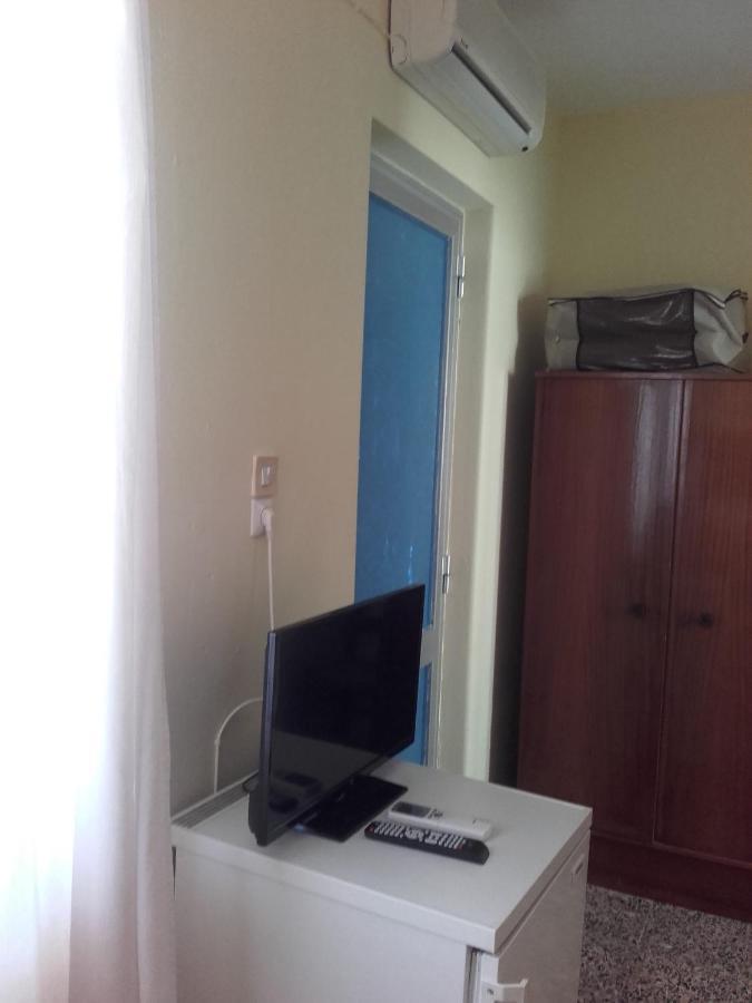 Rooms Apostolis Patitiri Exterior photo